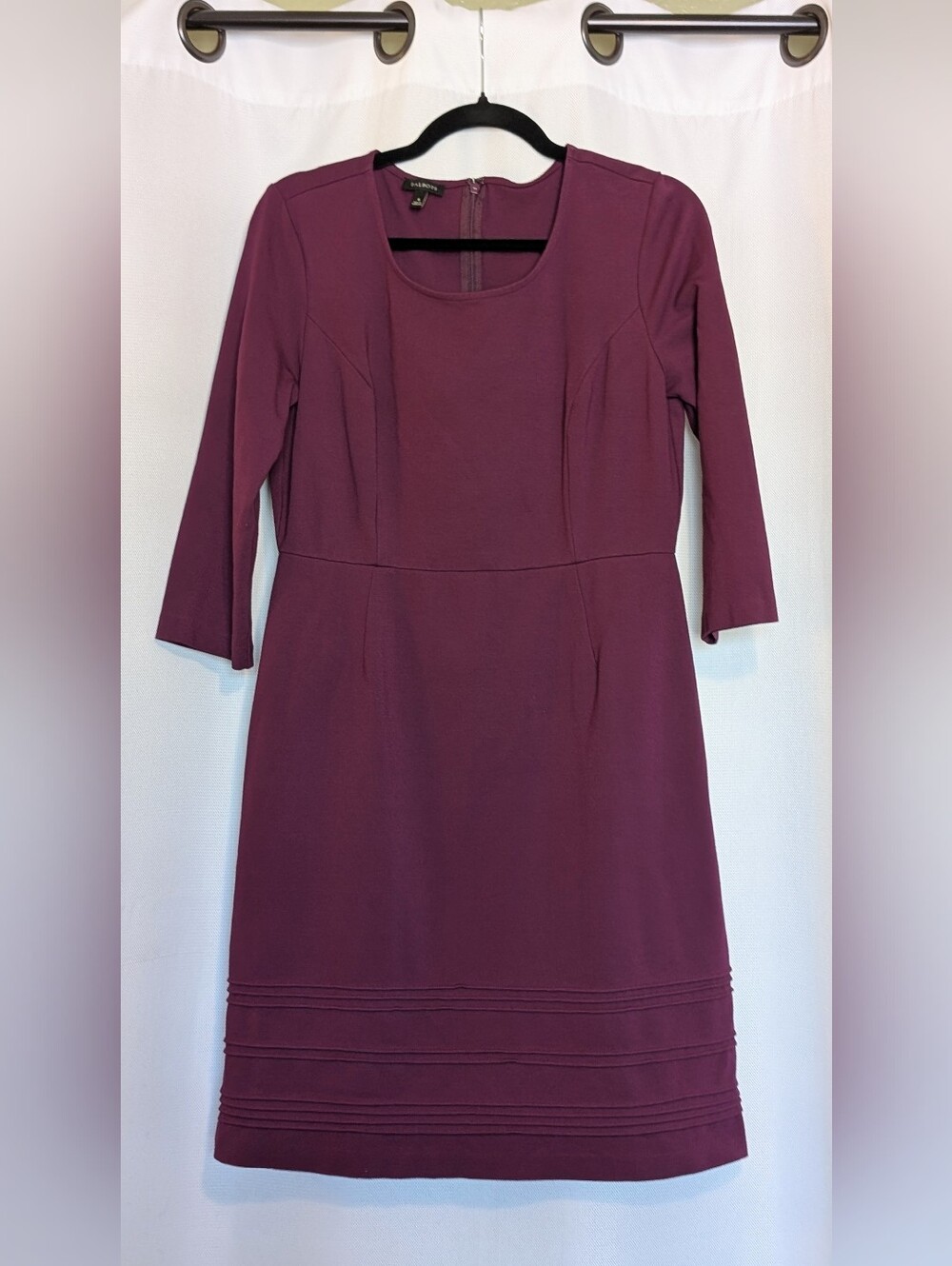 Talbots Plum Color Stretch Fitted 3/4 Sleeve Scoop Neck Jersey Shift Dress Sz 6
